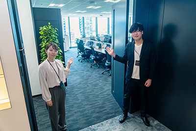 エントランスホール